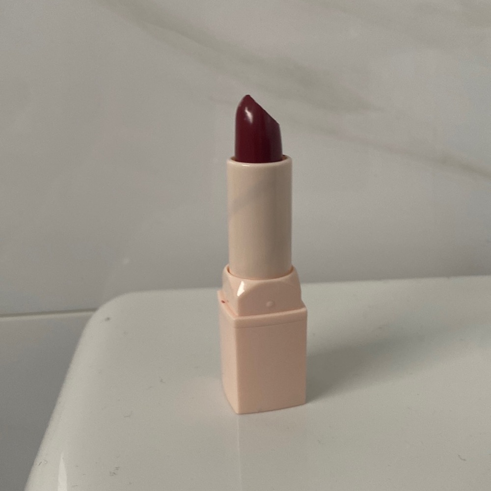 Basie beauty new lipstick